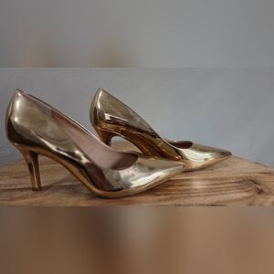 Womens I.N.C. Gold Pumps Size 6.5